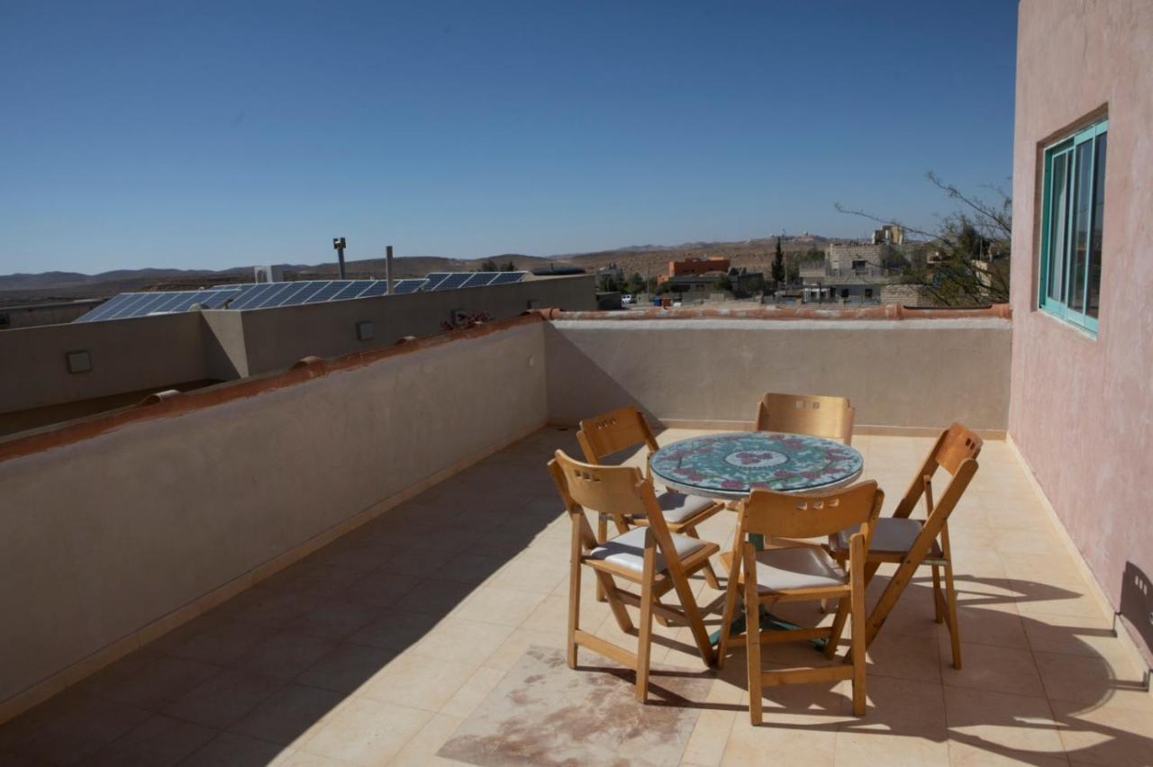 על הגג Otel Mitzpe Ramon Dış mekan fotoğraf